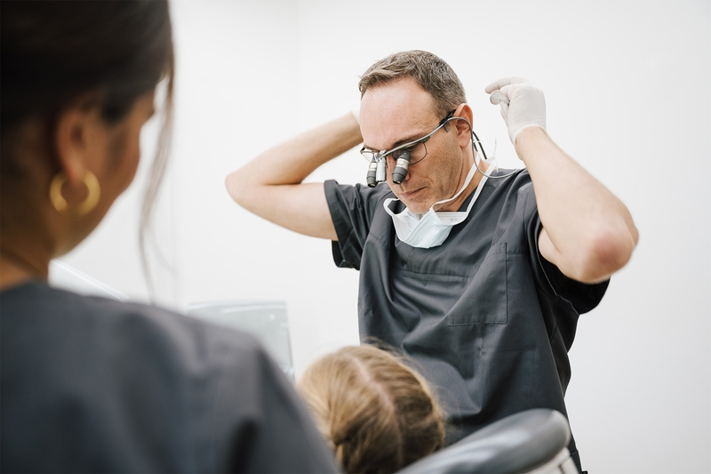 Zahnarztpraxis Cambradent - Master of Microinvasive und Aesthetic Dentistry